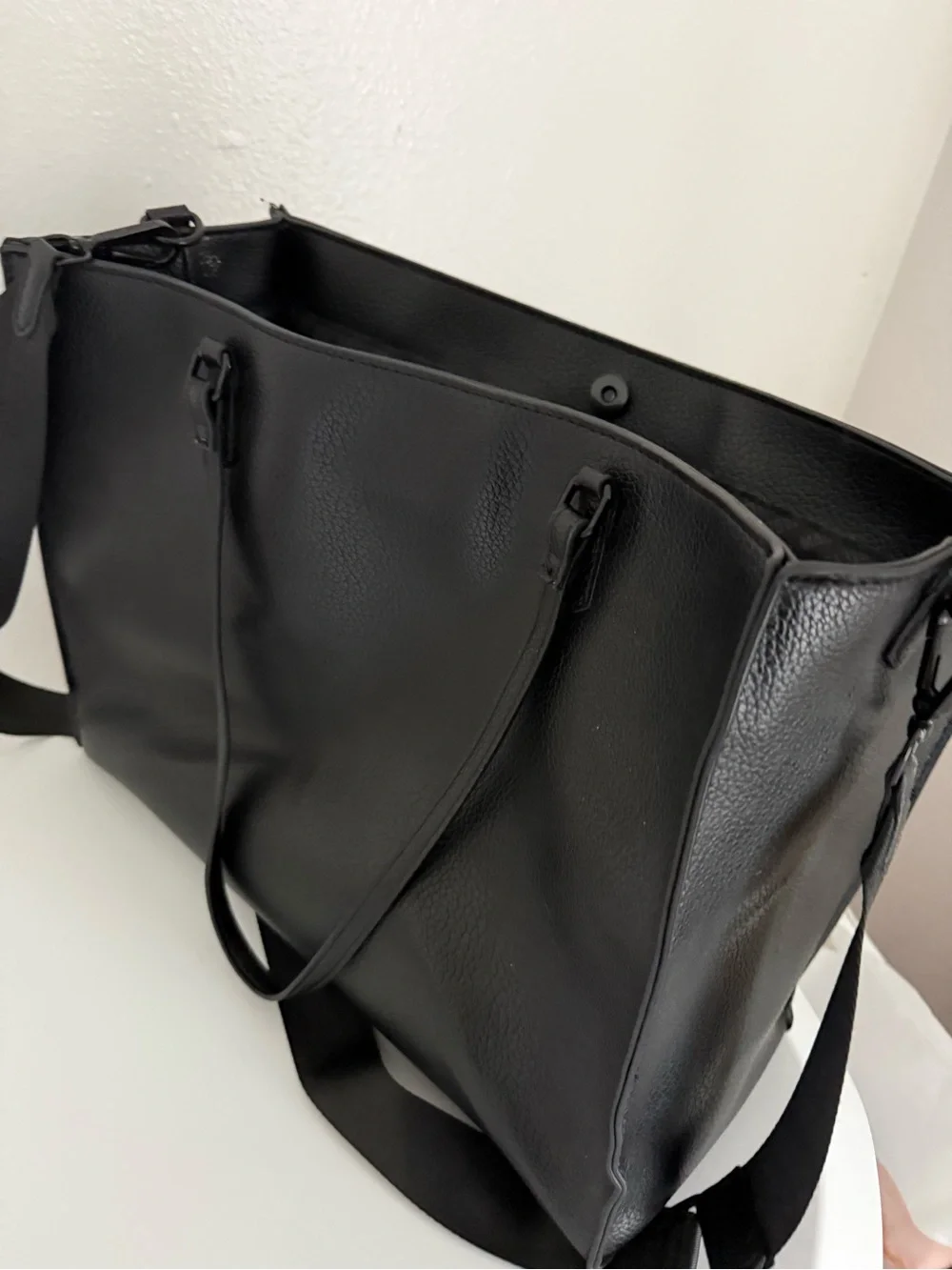 Steve Madden roomy tote